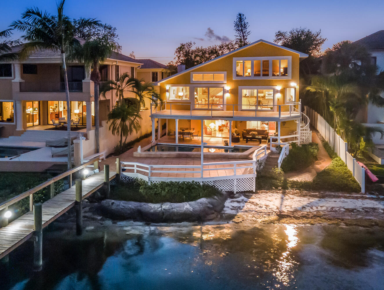 8223 Midnight Pass Rd.