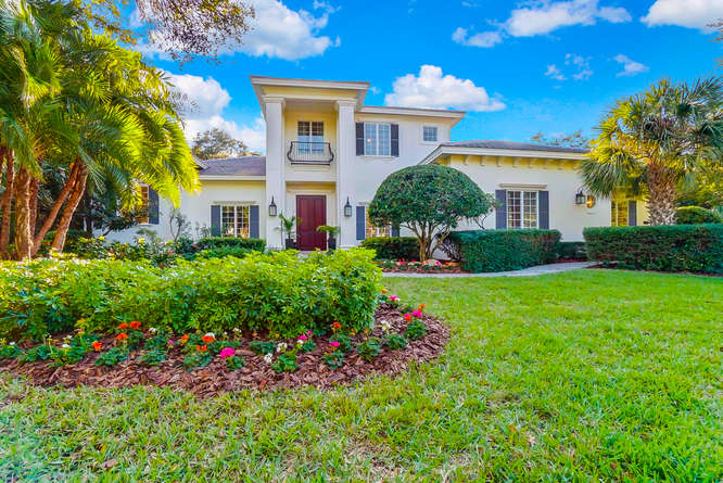 Luxury estate at The Oaks Club Sarasota