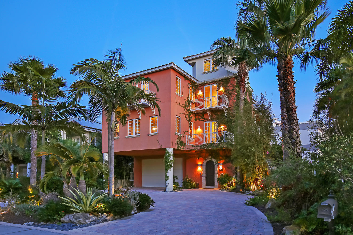 Luxury home 166 Bryant Drive Sarasota Florida