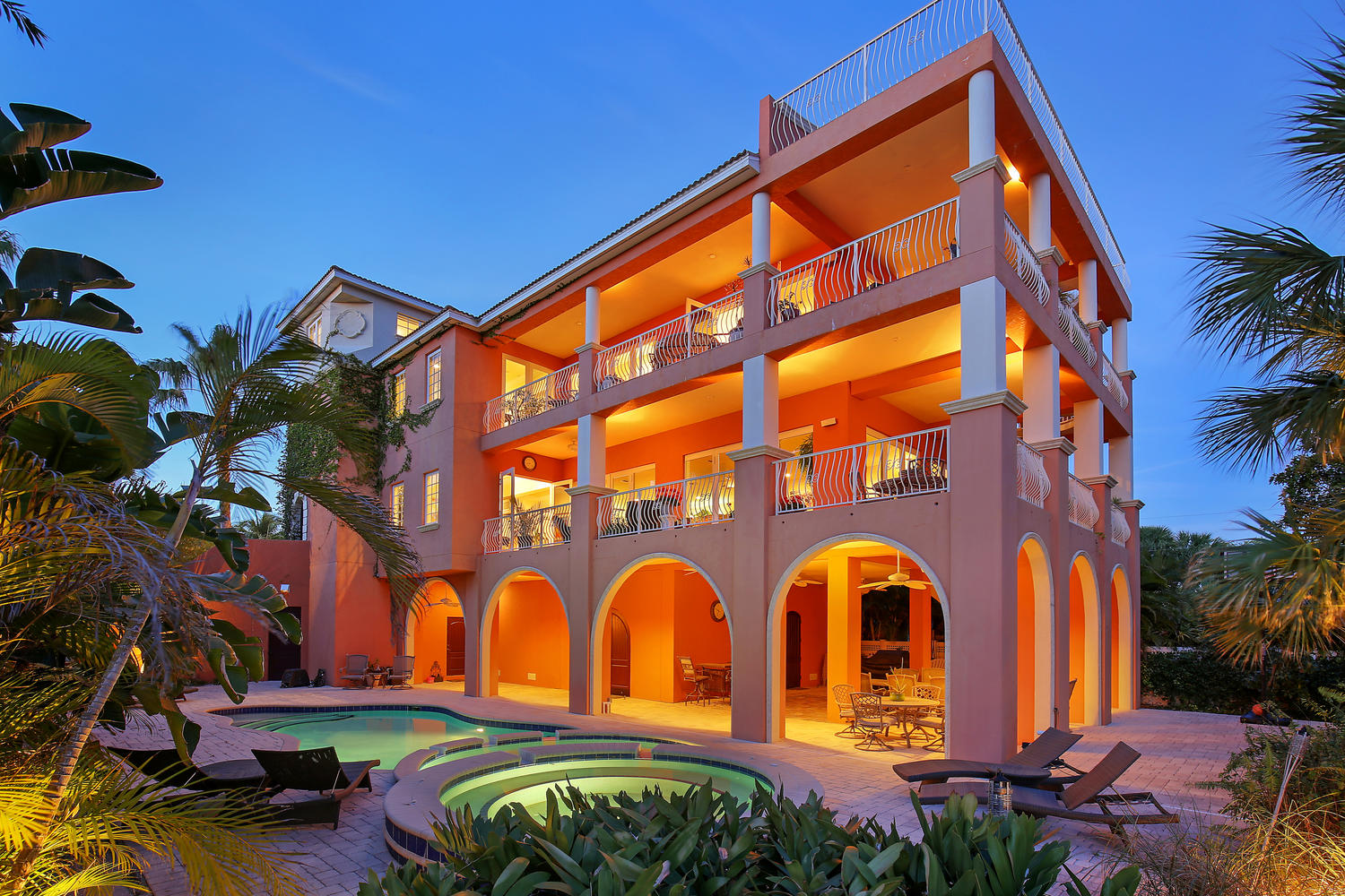 Sarasota luxury listing Lido area Brian Loebker