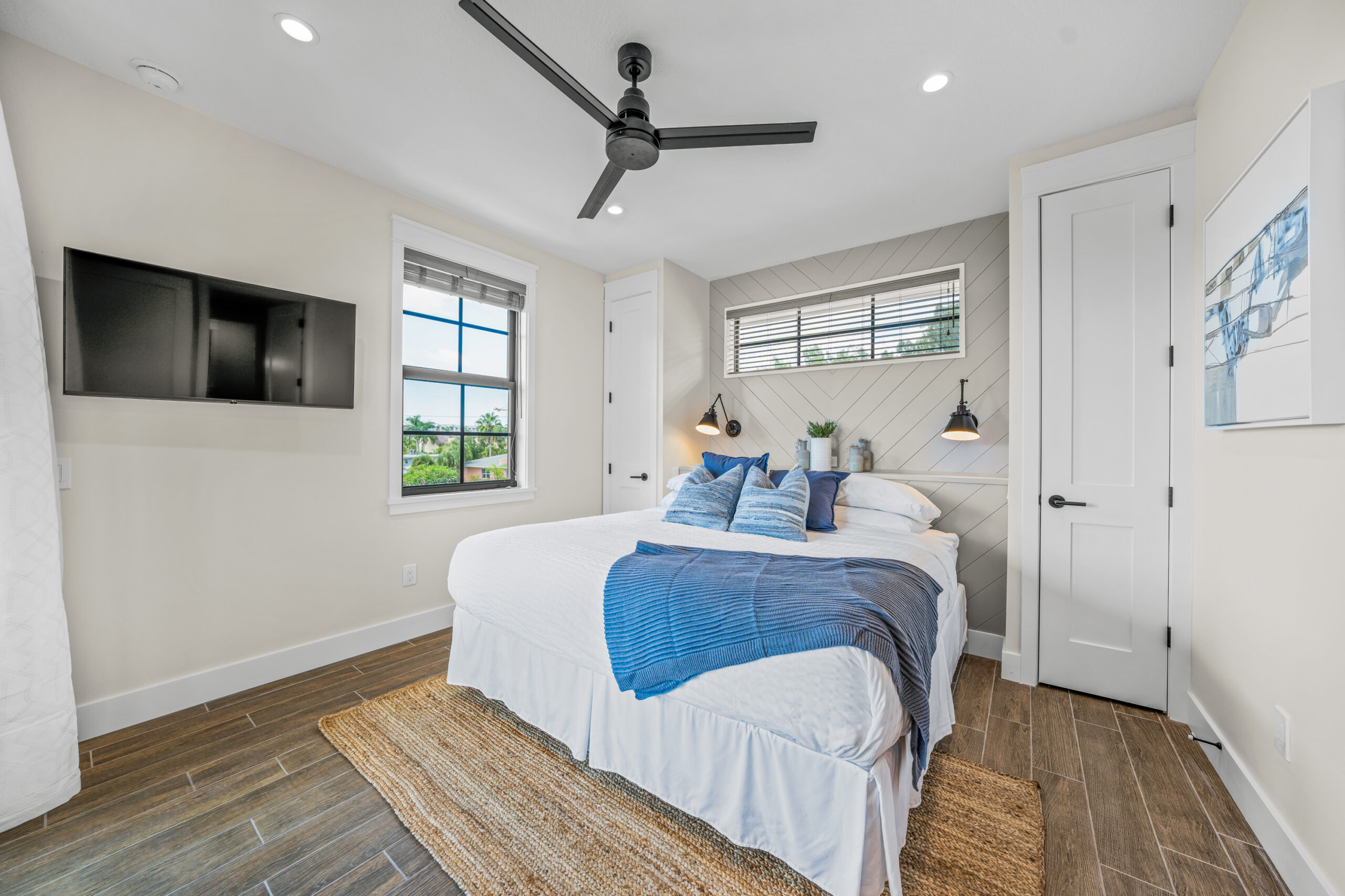 6910 Midnight Pass Rd Unit B